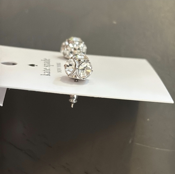NWT- New Kate spade Lady marmalade Silver Color studs - Picture 4 of 7